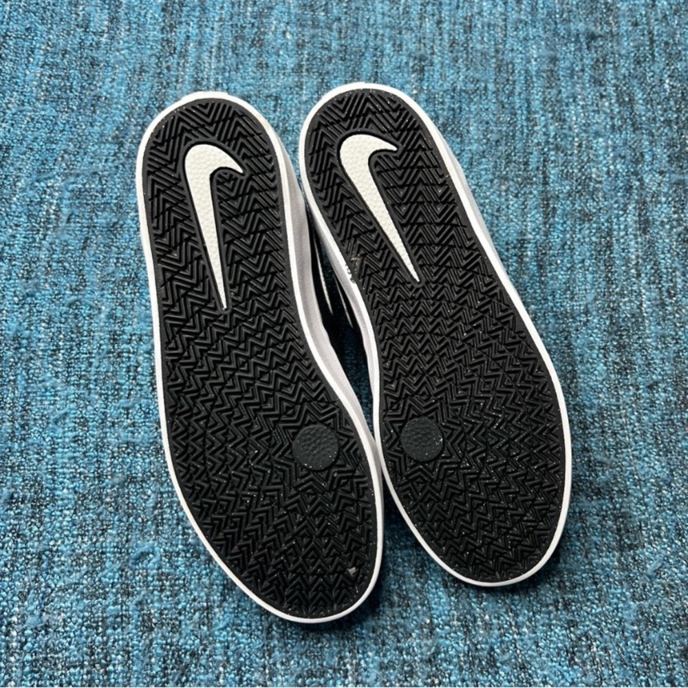 Nike SB Check Solar Canvas Sneakers in Black White - Picture 2 of 7
